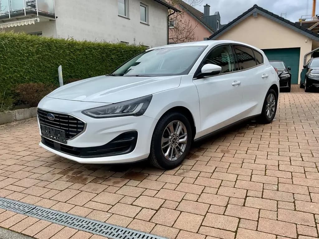 Main__Slider__Photo:Ford Focus 1,0 EcoBoost Hybrid 92kW Titanium Desi... 02/2023-0