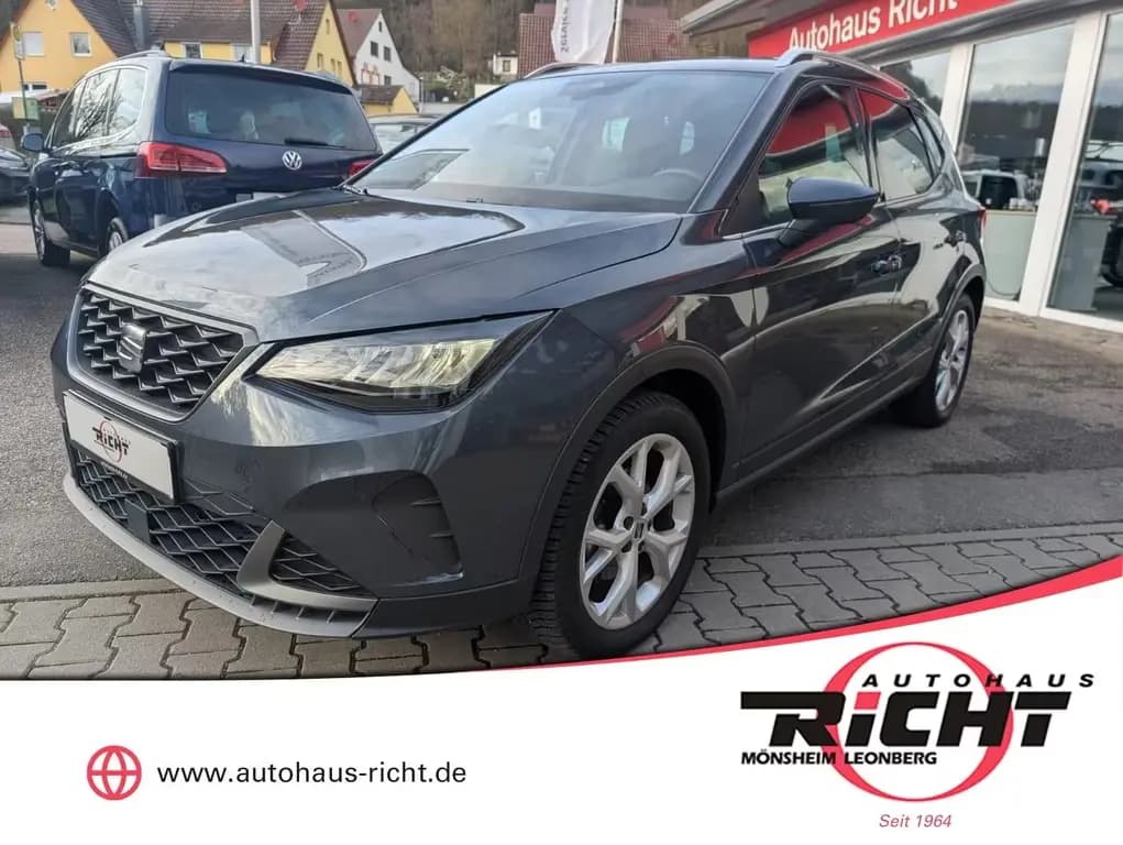 Main__Slider__Photo:Seat Arona 1.0 TSI FR Navi LED SHZ PDC DAB 09/2024-0