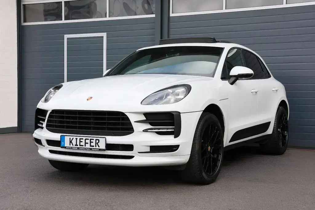 Main__Slider__Photo:Porsche Macan AWD/BOSE/4xSHZ/SBL/Kamera/SPUR/TOTW/R20 11/2019-1