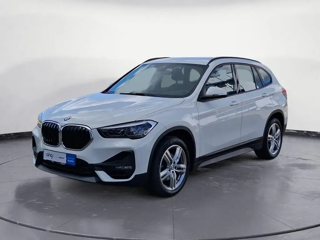Main__Slider__Photo:BMW X1 sDrive18i Advantage Klimaaut. AHK PDC ISOFIX 02/2020-1