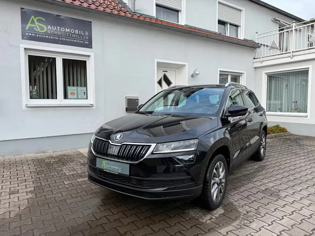 Main__Slider__Photo:Skoda Karoq 150 PS  DSG LED NAVI SHZ 4x DAB GRA WR 05/2022-0