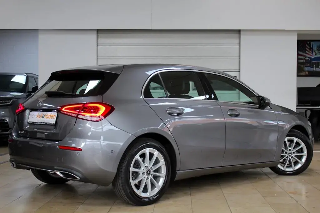 Main__Slider__Photo:Mercedes-Benz A-Class 200 Aut. Progressive *LEDER*WIDESCREEN*F1*LED* 04/2018-1