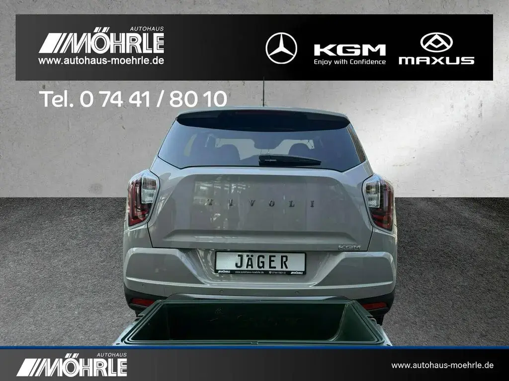 Main__Slider__Photo:KGM Tivoli 1.5 P 4WD Jäger Essential Jägerfahrzeug null-1