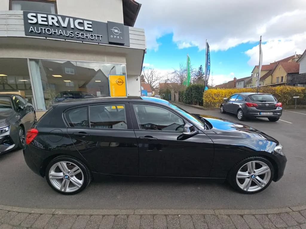 Main__Slider__Photo:BMW 1 Series 116i Limousine 5-trg./AHK/PDC/ALLWETTER/M-FELGEN 05/2016-0