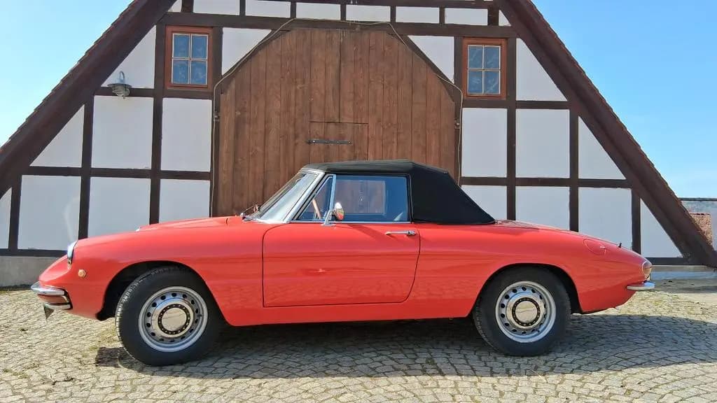 Main__Slider__Photo:Alfa Romeo Spider 1750 Veloce (Rundheck) 04/1968-0