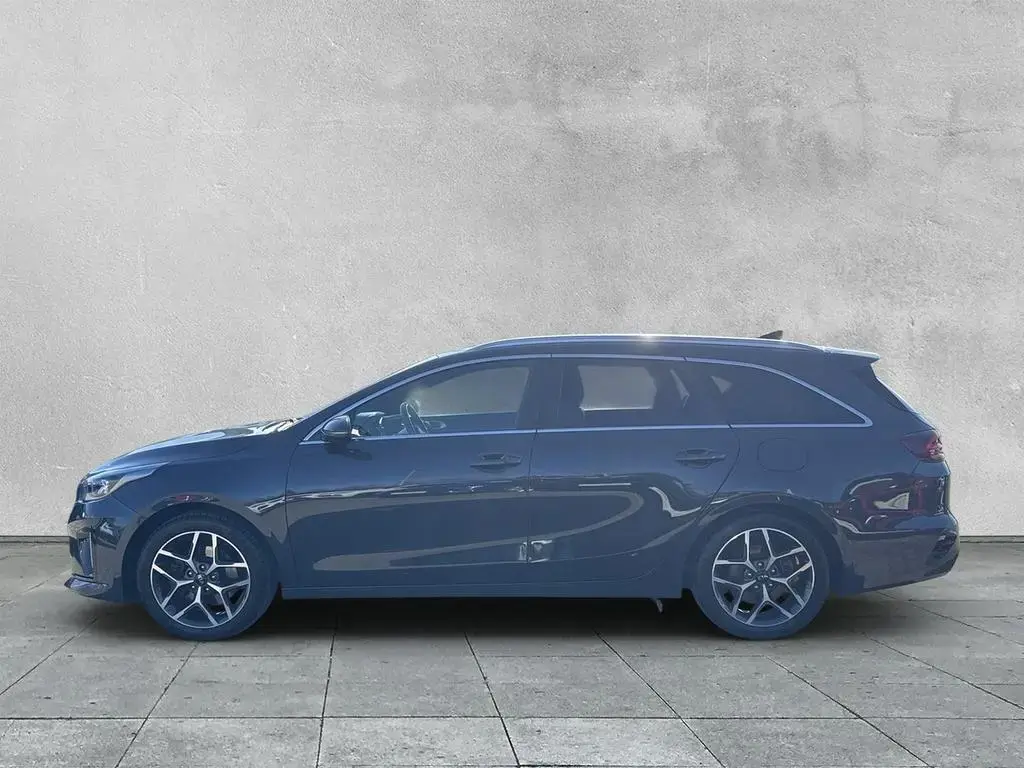 Main__Slider__Photo:Kia Ceed Sporty Wagon SW GT-Line LED+DAB+NABI+SHZ 07/2020-1