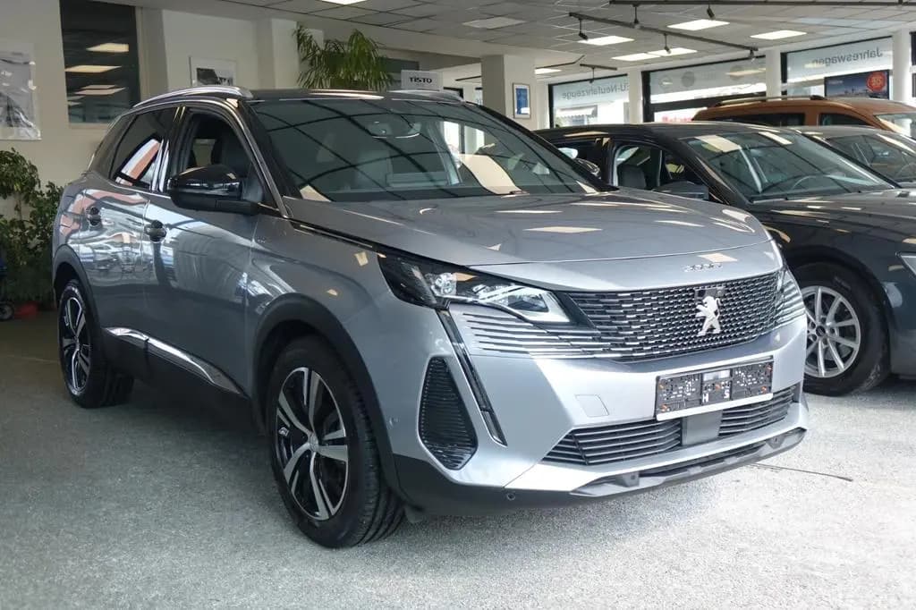Main__Slider__Photo:Peugeot 3008 GT 1.2 PureTech 130 +RFK+Memory+ACC+Night-V 11/2023-0