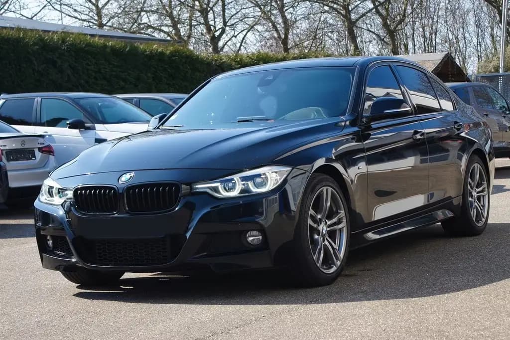 Main__Slider__Photo:BMW 320 Limousine 320 d M Sport LEDER/NAVI/SD/HUD 02/2018-0