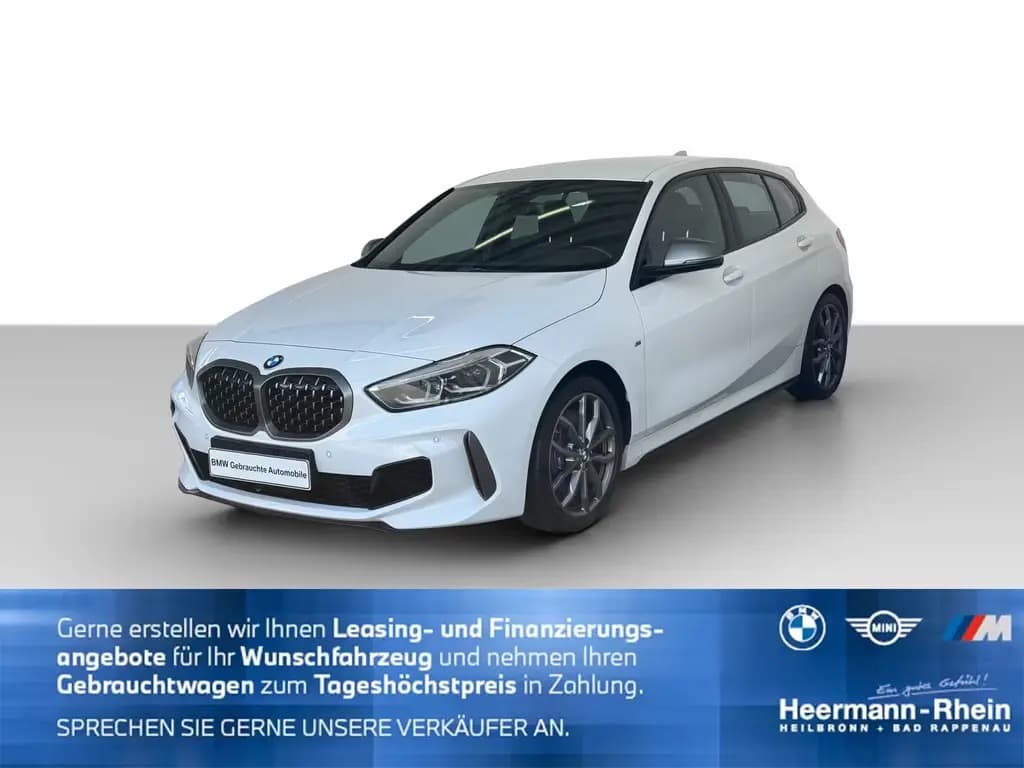 Main__Slider__Photo:BMW M135 iA xDrive 5-trg. M Paket LiveCock.LED.HUD.PD 04/2021-0