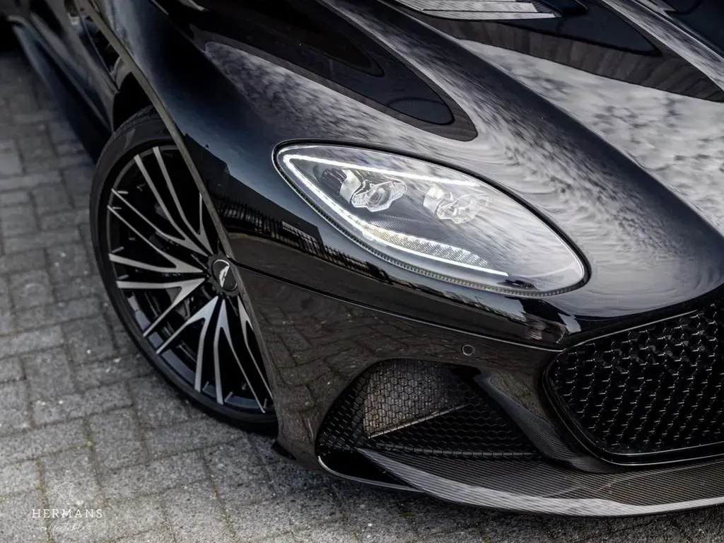 Main__Slider__Photo:Aston Martin DBS Volante 5.2 V12 Superleggera / B&O 3D / Carb 06/2022-1