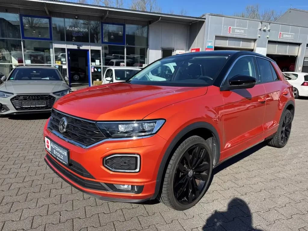 Main__Slider__Photo:Volkswagen T-Roc United R line Sportpaket Navi LED Dyn. Kur 10/2020-0