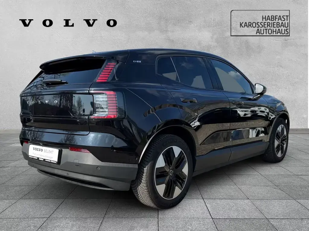 Main__Slider__Photo:Volvo EX30 Ultra AWD Performance StandHZG Panorama Mem 05/2024-1