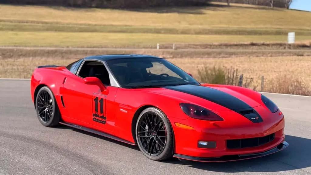 Main__Slider__Photo:Corvette Z06 7.0l V8 427 Carbon Edition Style 07/2011-0