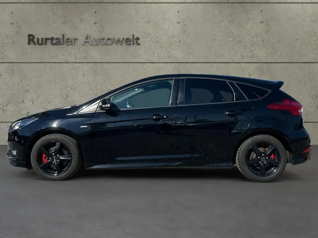 Main__Slider__Photo:Ford Focus 1,5 EcoBoost 110kW ST-Line *NAVI*PDC*SHZ* 07/2018-1