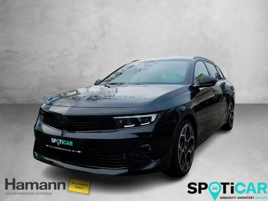 Main__Slider__Photo:Opel Astra L ST Automatik Ultimate Panoramadach Lede 02/2025-0