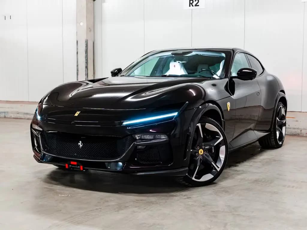 Main__Slider__Photo:Ferrari Purosangue PROD. 2026/FULL CARBON/LIFT/DAYTONA 03/2026-0