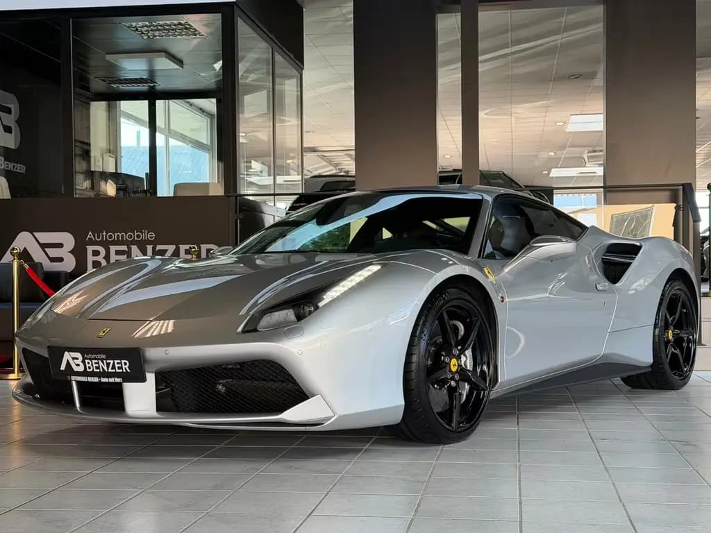 Main__Slider__Photo:Ferrari 488 GTB GTB Coupé DCT/SCUDERIA/KAMERA/ 06/2018-0