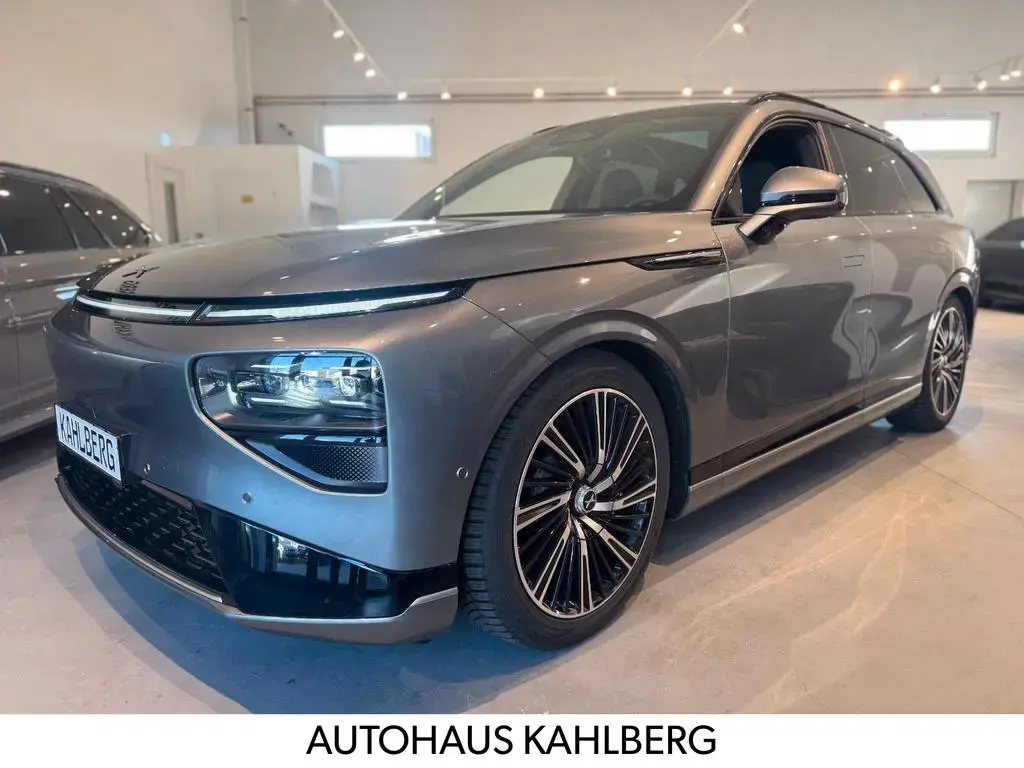 Main__Slider__Photo:XPENG G9 AWD Performance / DISTR/360°/NIGHT/ AHK 08/2025-1
