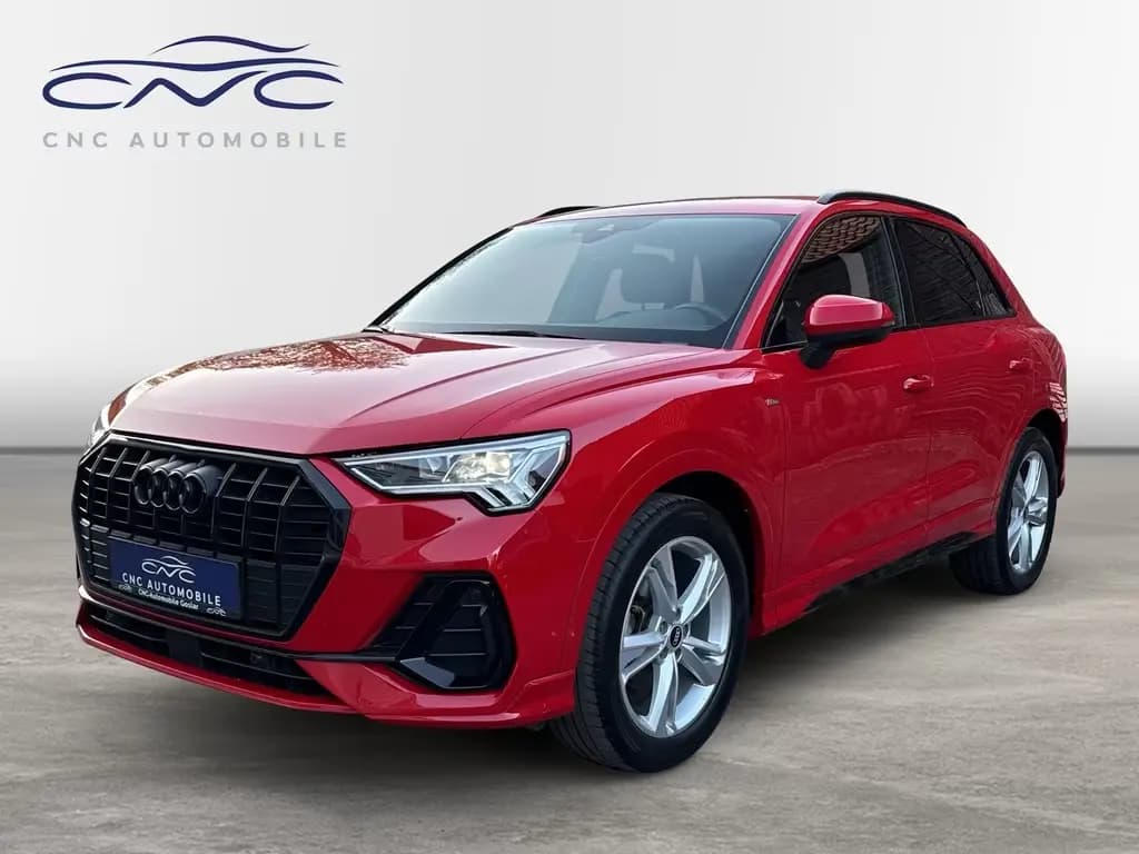 Main__Slider__Photo:Audi Q3 35 TFSI S-line S-Tronic LED/Virtuell/SideAss 09/2021-0