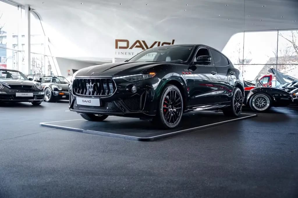 Main__Slider__Photo:Maserati Levante Trofeo*Unfallfrei*Carbon*Garantie* 05/2021-0