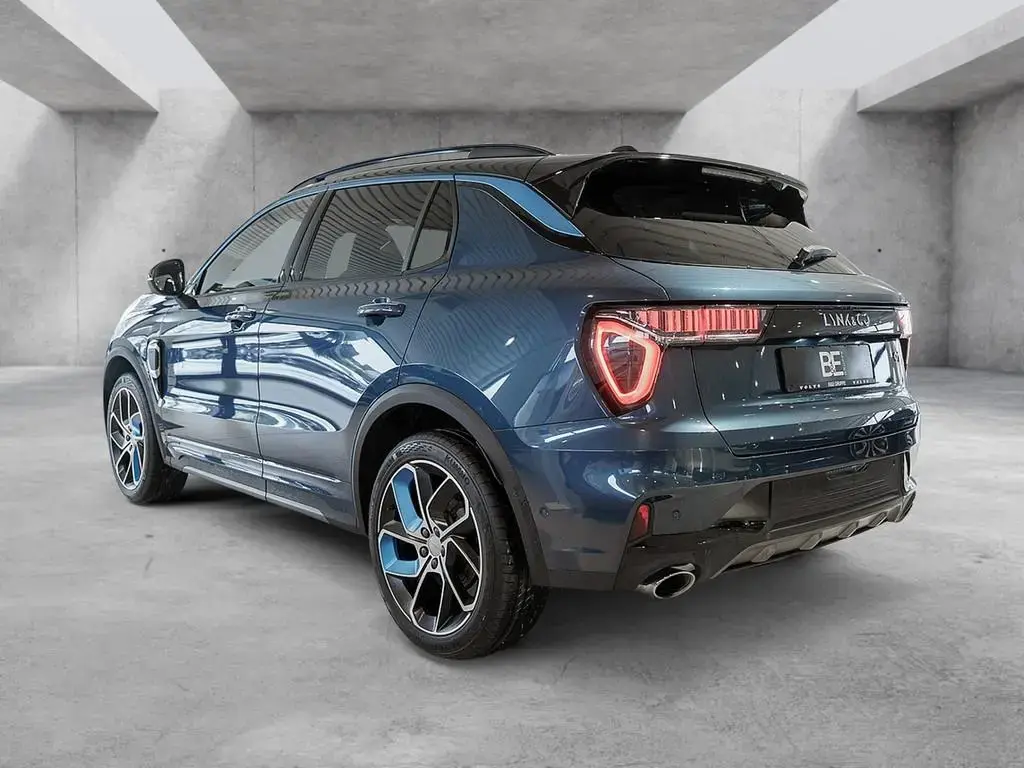 Main__Slider__Photo:Lynk&Co 01 1.5 TD PHEV 360-GRAD-KAMERA PANORAMADACH ACC 03/2023-1