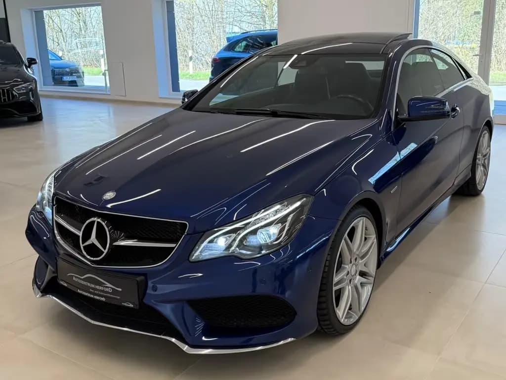 Main__Slider__Photo:Mercedes-Benz E 320 Coupe AMG Line Sport Edition Panorama 07/2016-0