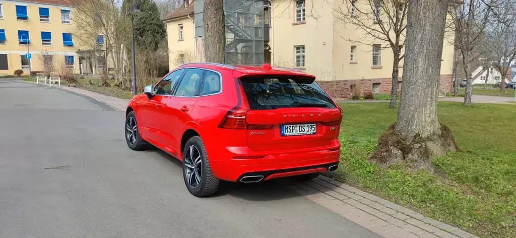 Main__Slider__Photo:Volvo XC60 T6 AWD R Design Geartronic R Design 10/2018-1