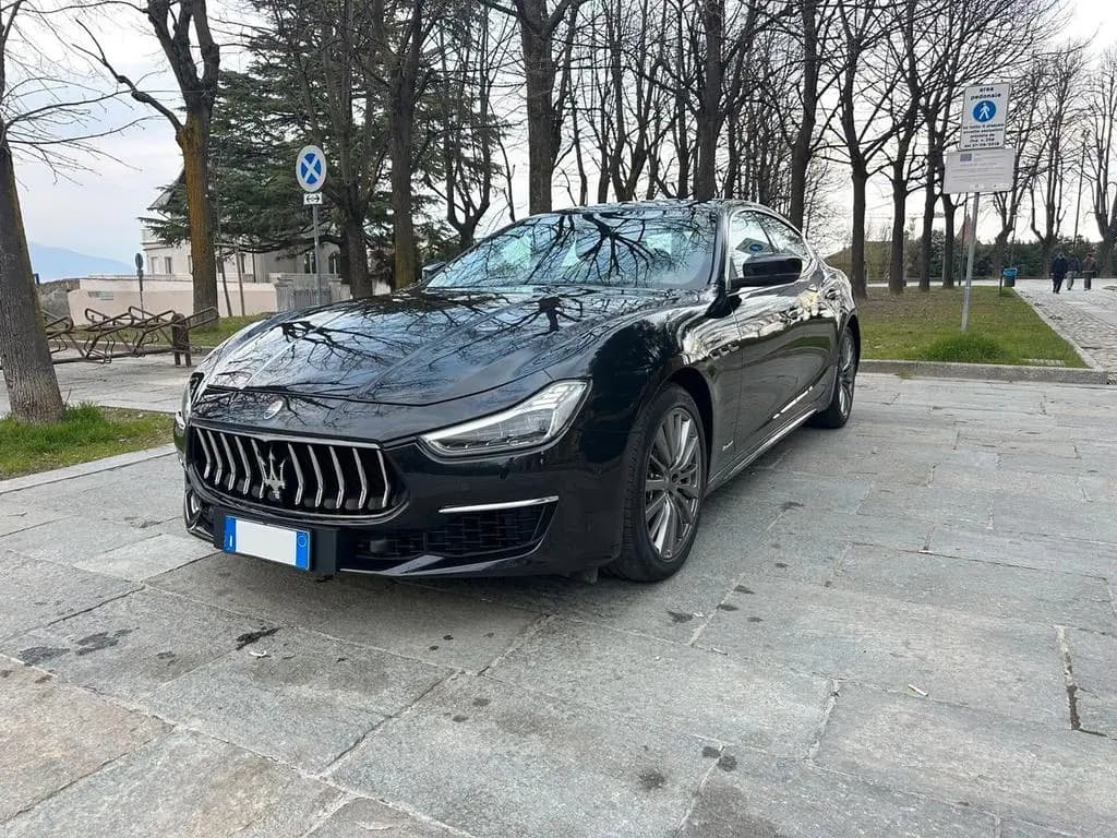 Main__Slider__Photo:Maserati Ghibli 3.0 Diesel 250 CV GranLusso Zegn 07/2018-0