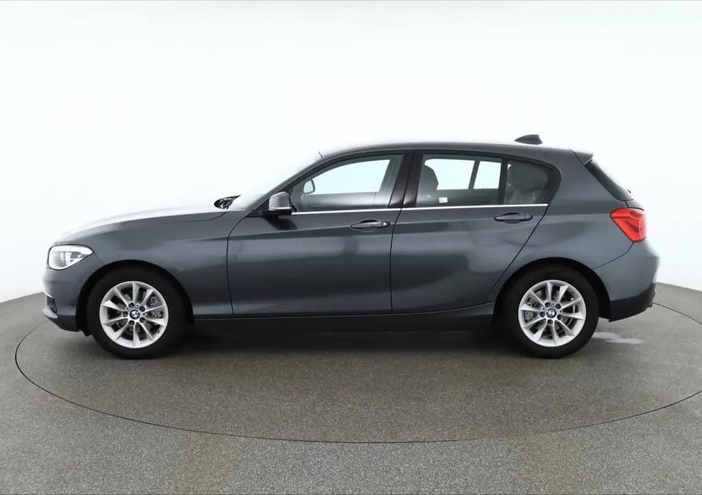 Main__Slider__Photo:BMW 1 Series 118i Urban Line LED ACC Kamera Keyless-Go 12/2018-0