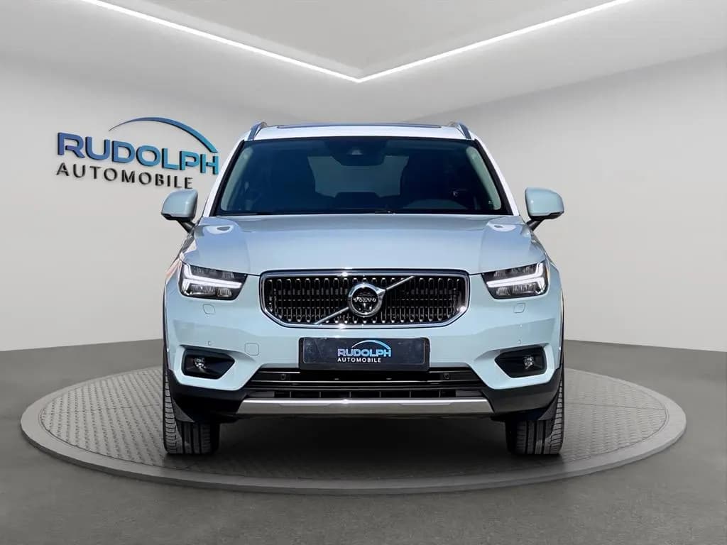 Main__Slider__Photo:Volvo XC40 2,0 AUTOM. AWD 4x4 PANORAMA LEDER GARANTIE 01/2018-0