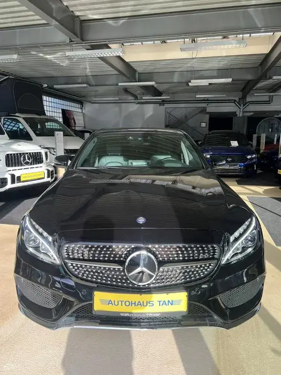 Main__Slider__Photo:Mercedes-Benz C-Class 200 CGI Lim AMG LINE *AMBIENTE*KAMERA*HEAD-UP* 03/2017-1