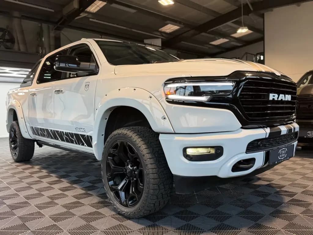Main__Slider__Photo:Dodge RAM 1500 5.7 LIMITED/SPORT/HK/PANO/LUFT/10Anniv. 04/2022-0