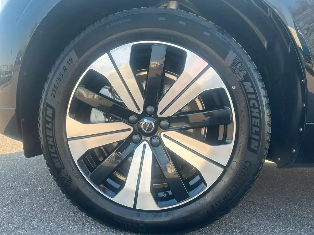 Main__Slider__Photo:Volvo XC60 T6 AWD Recharge Plus Dark AHK ACC BLIS SD 01/2025-1