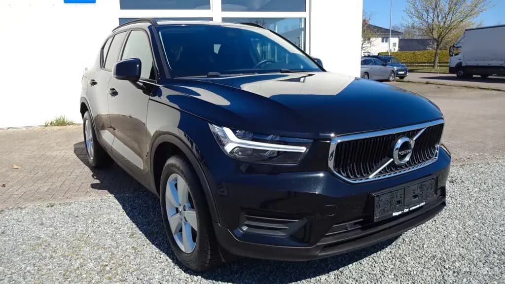 Main__Slider__Photo:Volvo XC40 T3 Momentum Core 07/2020-0