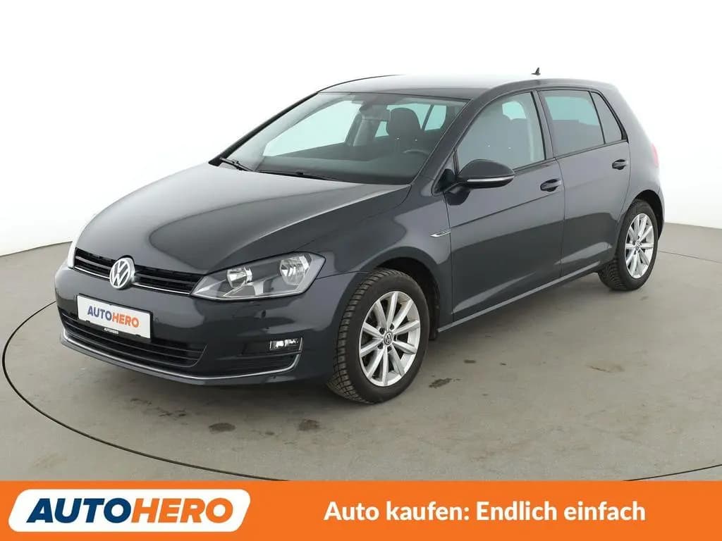 Main__Slider__Photo:Volkswagen Golf VII 1.2 TSI Lounge BMT Aut.*NAV*TEMPO*PDC* 02/2016-0
