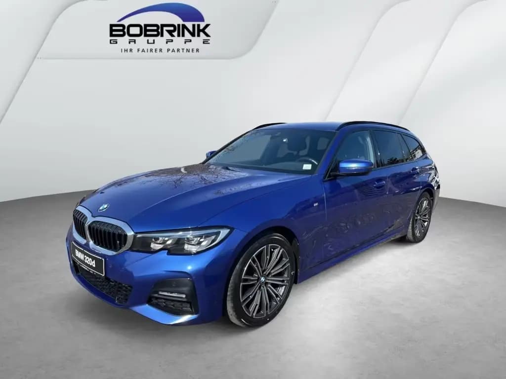 Main__Slider__Photo:BMW 320 d Touring M-Sport LiveCockp.Pro Hifi LKHZ So 04/2022-0