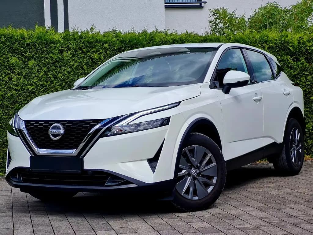 Main__Slider__Photo:Nissan Qashqai Visia (1. Hand, LED) 06/2022-0