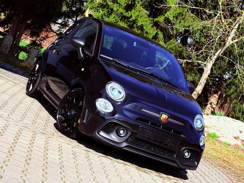 Main__Slider__Photo:Abarth 695 *CARBON-EDITION-SPORT* ( GARANTIE ) 1.HAND 10/2024-0