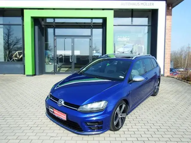Main__Slider__Photo:Volkswagen Golf VII Variant 2.0 TSI R 4Motion BMT 07/2015-1