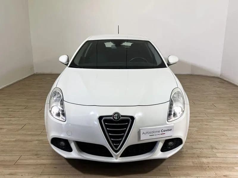 Main__Slider__Photo:Alfa Romeo Giulietta Giulietta 1.6 jtdm(2) Disti 06/2013-0