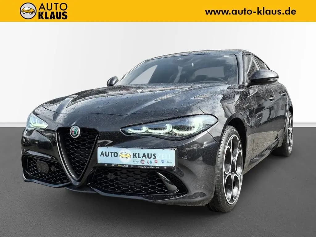Main__Slider__Photo:Alfa Romeo Giulia Competizione Q4 Assistenzpaket LED Leder 05/2023-0