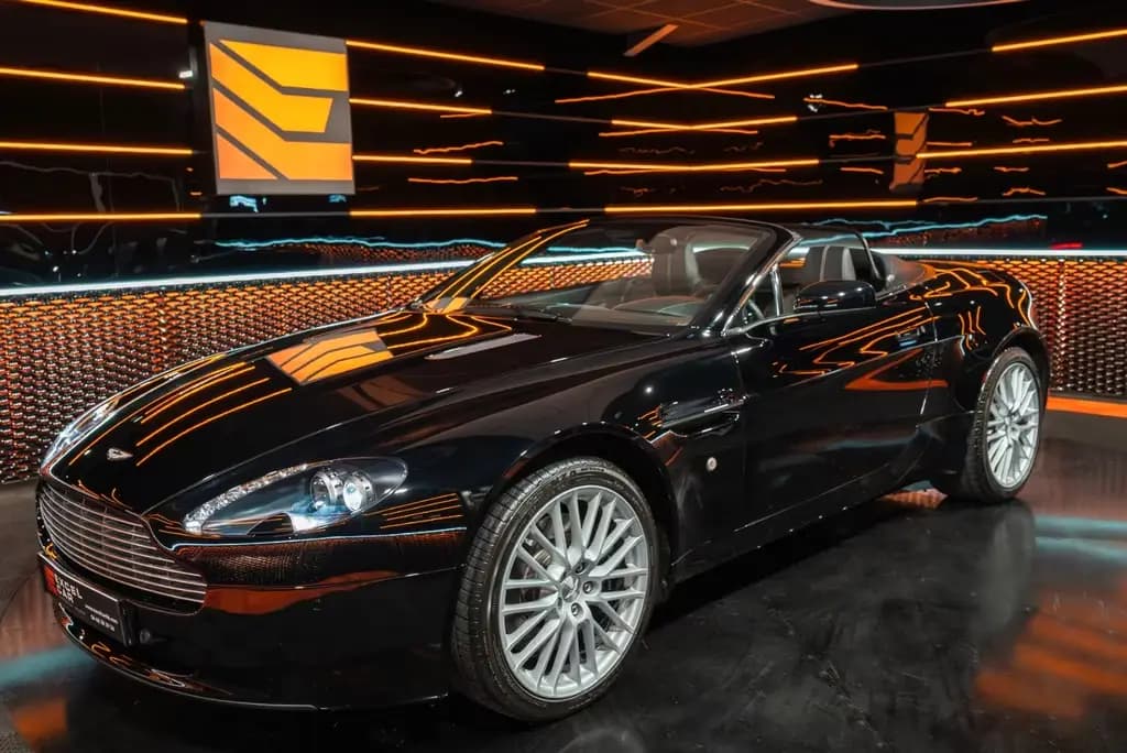 Main__Slider__Photo:Aston Martin V8 Vantage Roadster 4.7l 05/2009-0