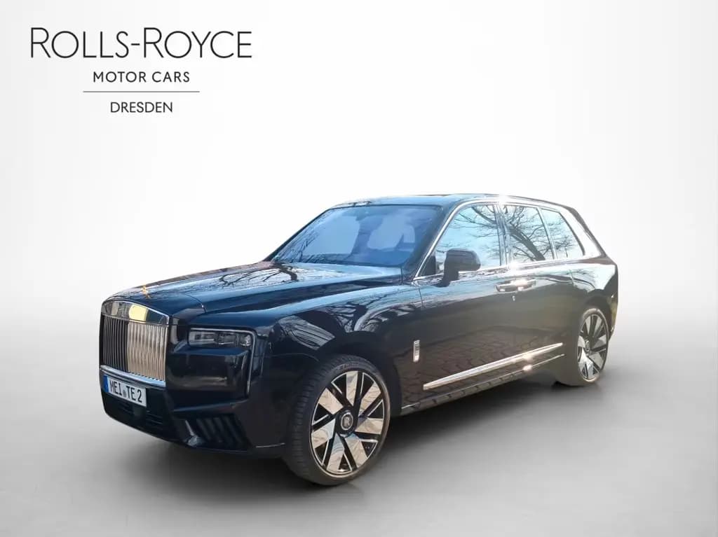 Main__Slider__Photo:Rolls-Royce Cullinan - 01/2026-0