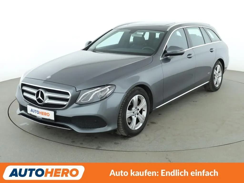 Main__Slider__Photo:Mercedes-Benz E-Class 220 d Avantgarde Aut.*LED*TEMPO*CAM*PDC*SHZ* 11/2016-0
