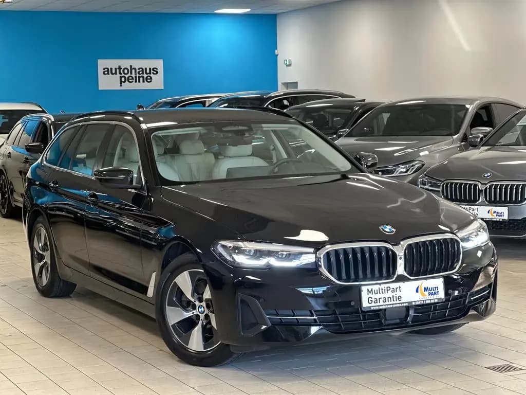 Main__Slider__Photo:BMW 5 Series 09/2023-0