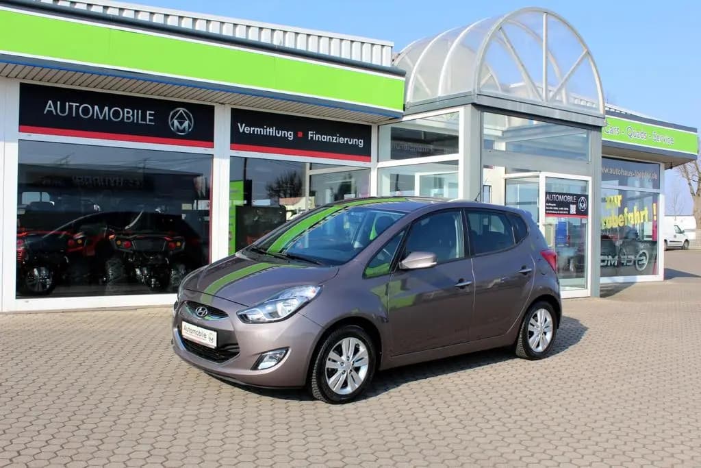Main__Slider__Photo:Hyundai ix20 FIFA world Cup Edition 1-Hand Automatik 07/2014-0