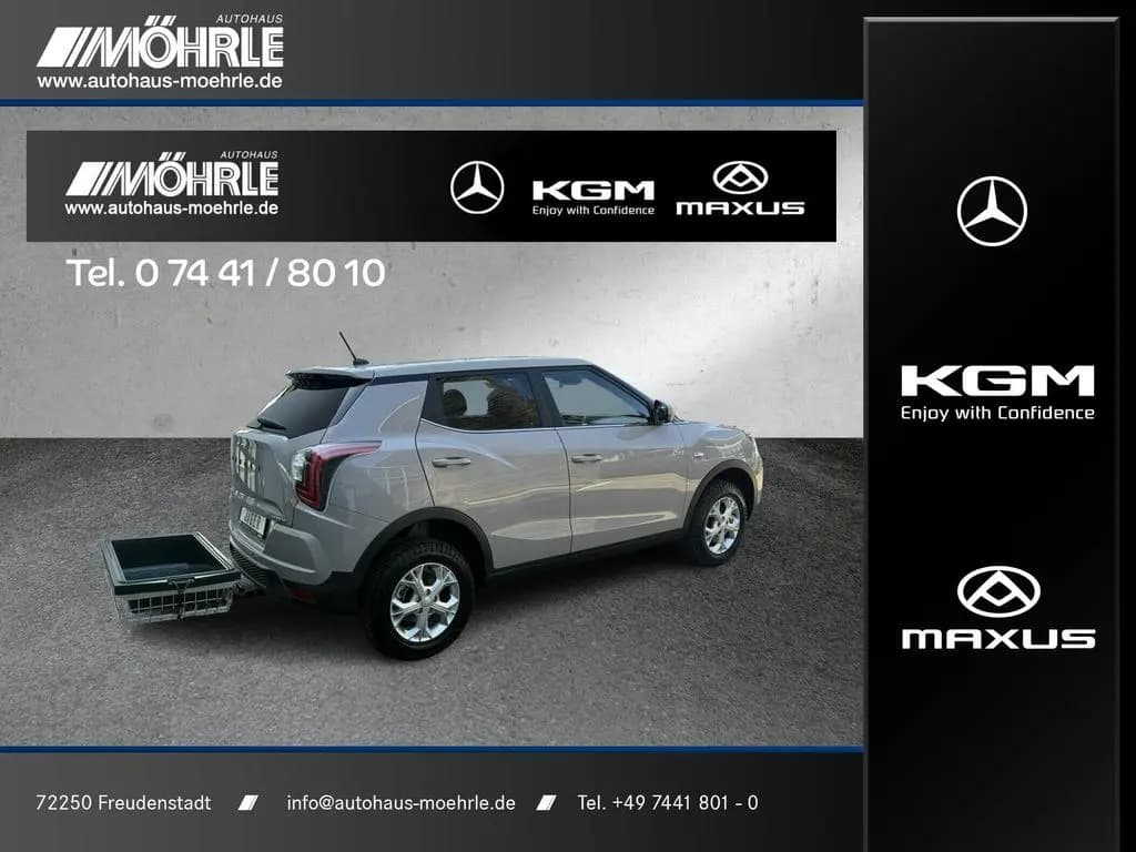 Main__Slider__Photo:KGM Tivoli 1.5 P 4WD Jäger Essential Jägerfahrzeug null-0