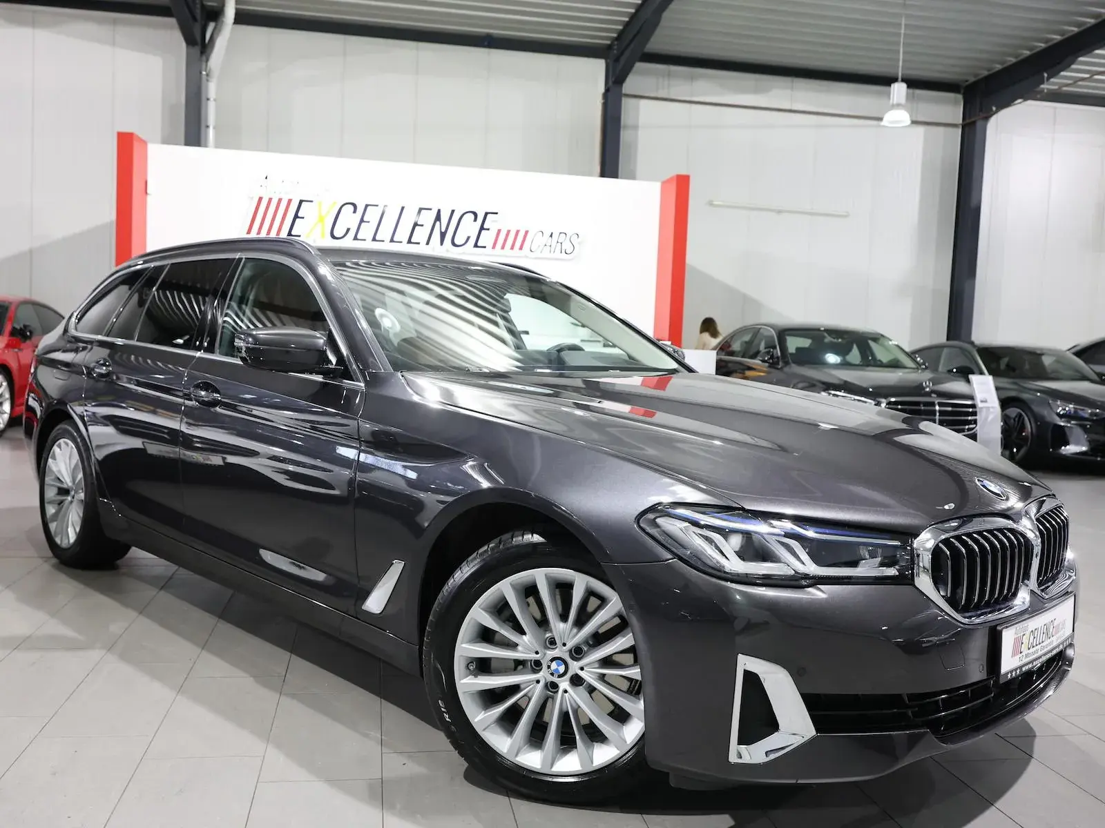 Main__Slider__Photo:BMW 5 Series 06/2023-1