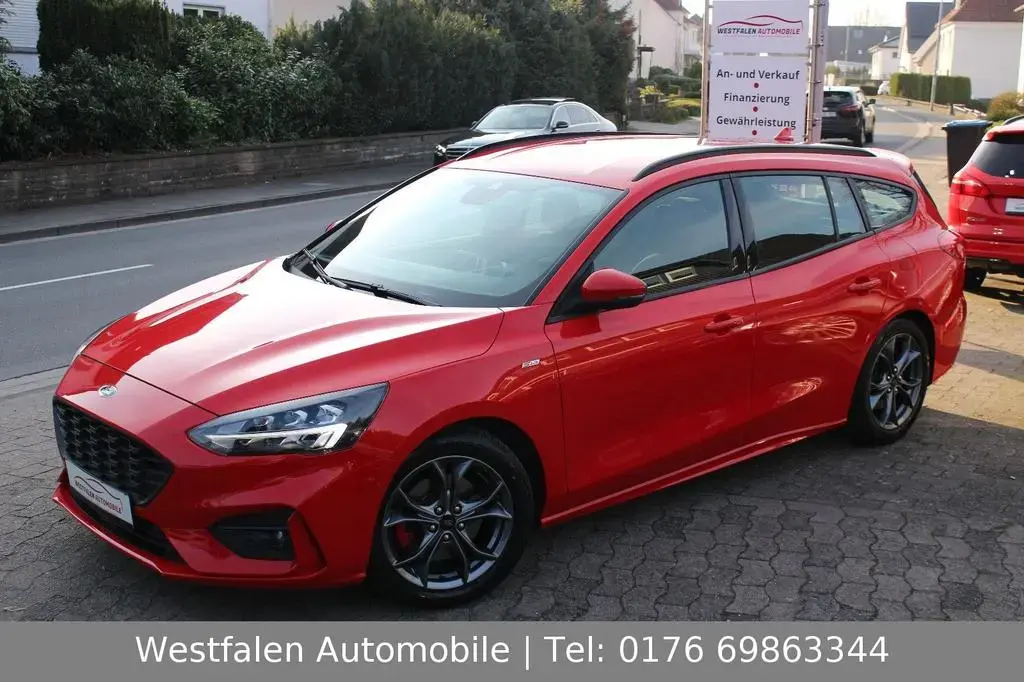 Main__Slider__Photo:Ford Focus 1,5EcoBoost 182PS ST-Line+|HeadUp|Navi|Ahk 06/2018-1