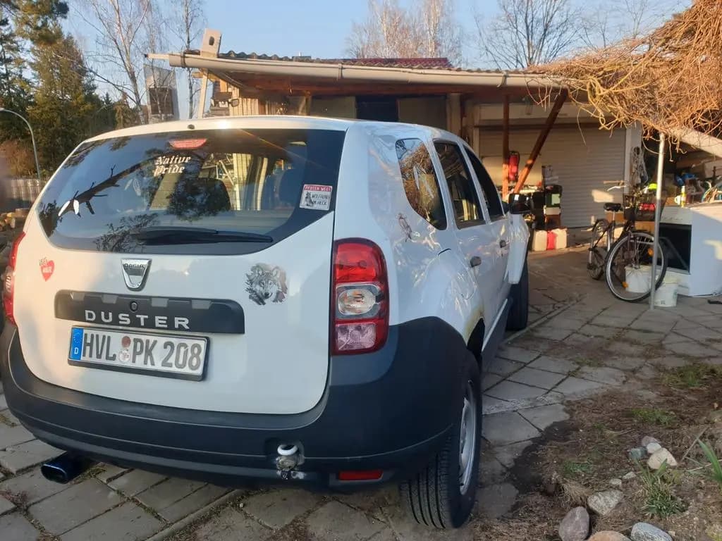 Main__Slider__Photo:Dacia Duster 1.6 SCe 115 4x2 Lauréate Lauréate 06/2017-0